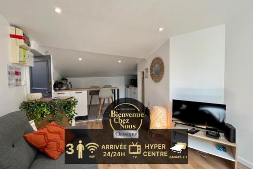 F2 La Treille Centre Historique Clermont Fd 3p in Clermont-Ferrand, France