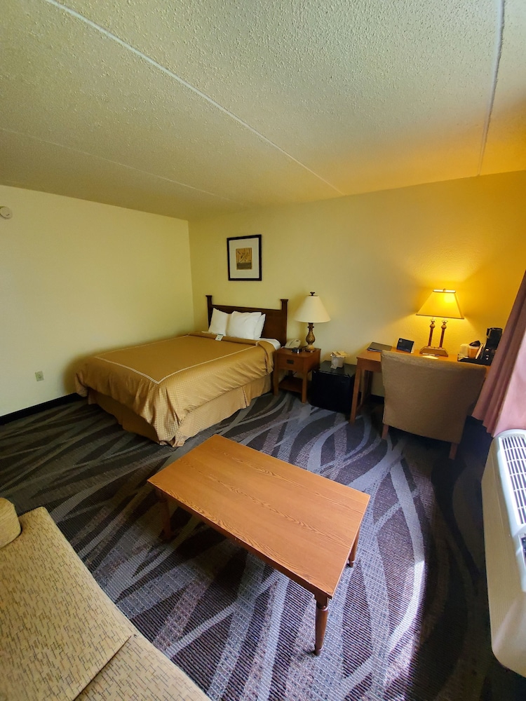 Boarders Inn & Suites by Cobblestone Hotels Ripon - photo 13