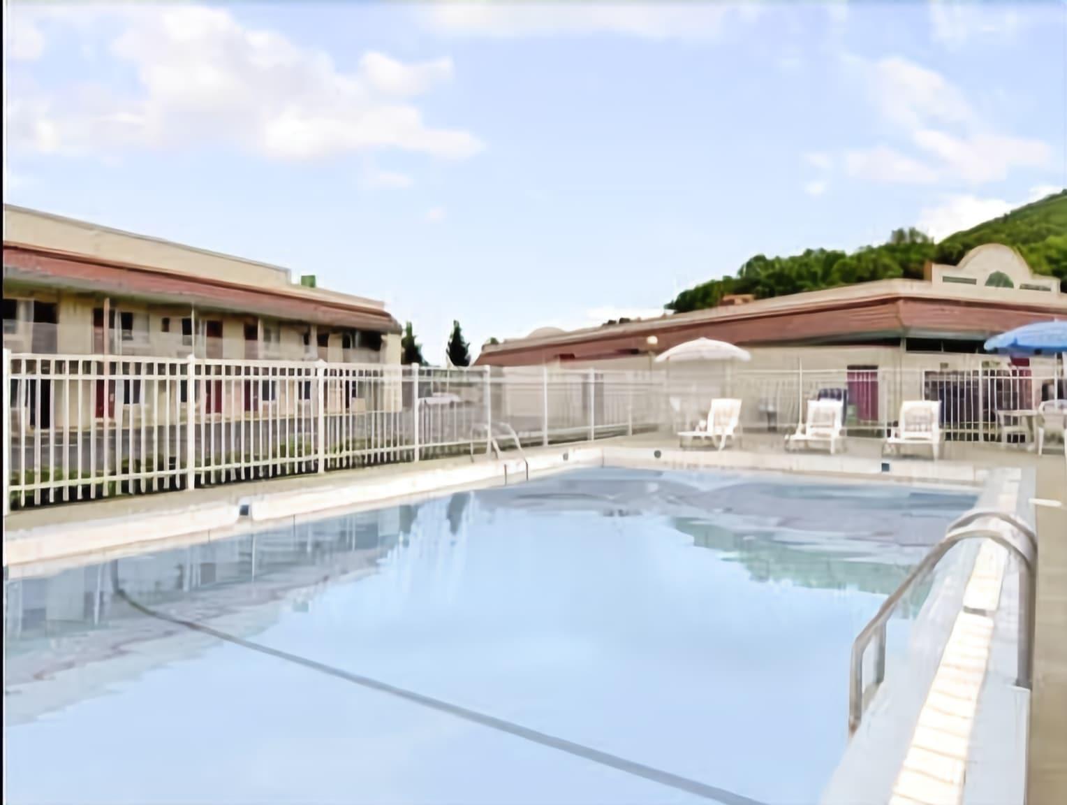 Americas Best Value Inn Marion NC - photo 2