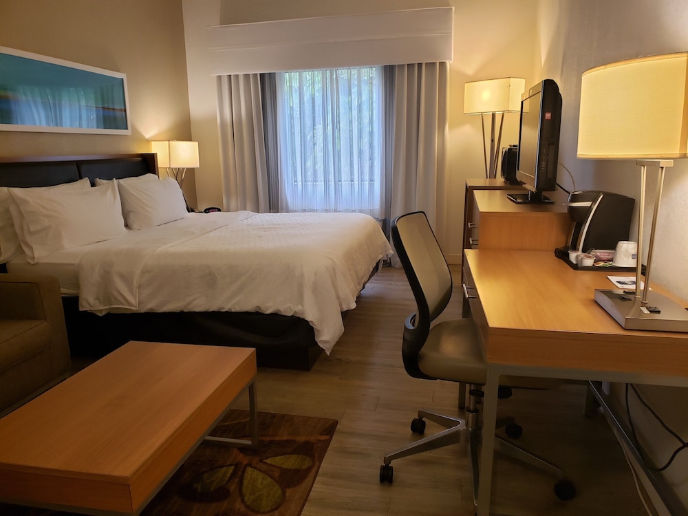 Holiday Inn Express Pittsburgh North by IHG - photo 23