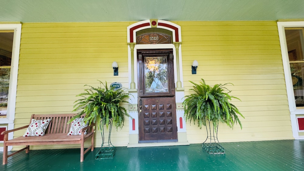 Rothschild Pound House Inn - photo 44