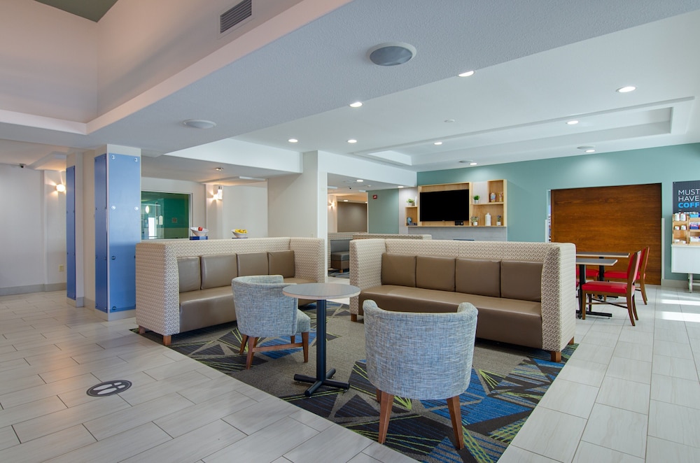 Holiday Inn Express Hotel & Suites Weston by IHG - photo 8
