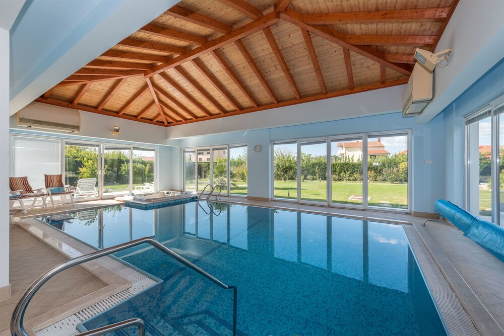 Villa Betina — 4-Star Luxury Hotel in Tisno, Croatia