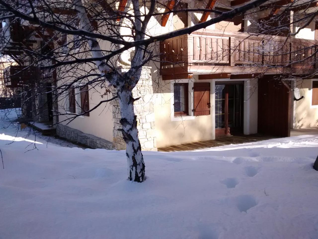 Chalets D'or Les Deux Alpes — hotel in Mont-De-Lans