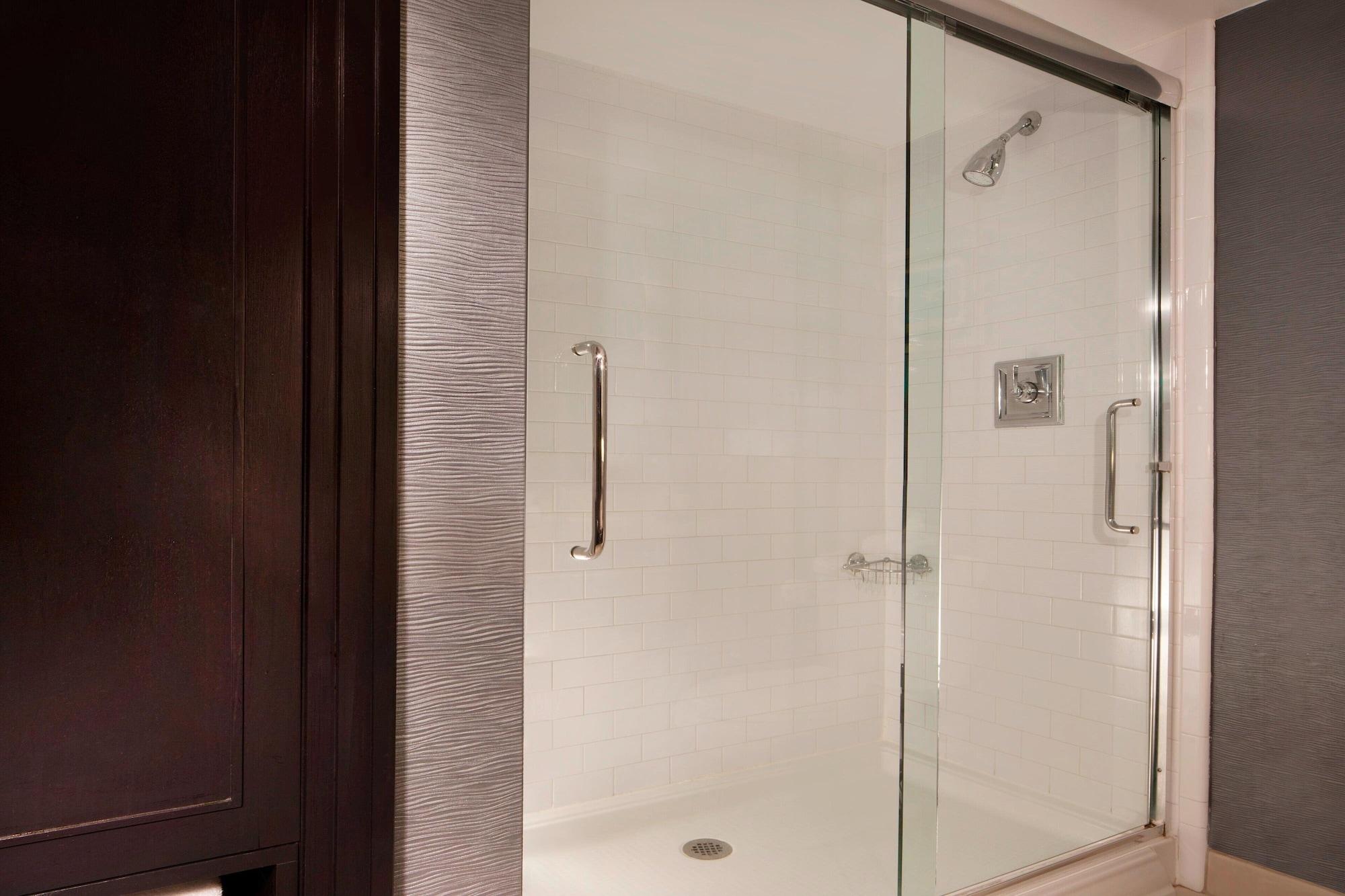 Sheraton Arlington Hotel - photo 19