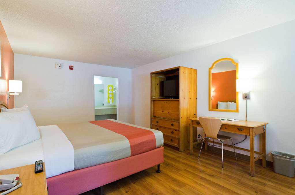 Motel 6 Frederick MD Fort Detrick - photo 13