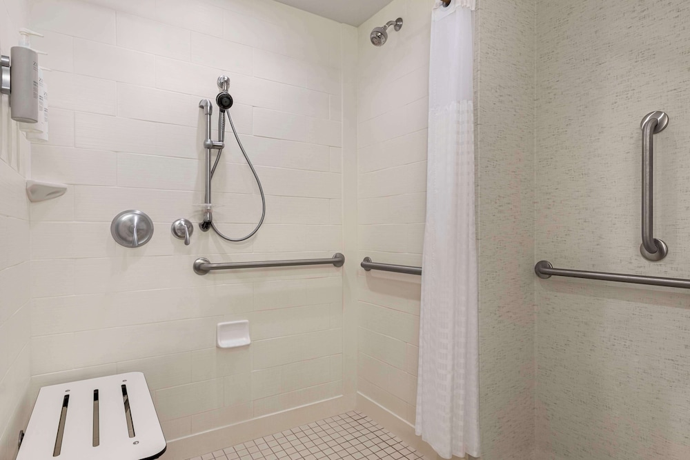 Hampton Inn & Suites Pittsburgh Waterfront West Homestead - photo 22