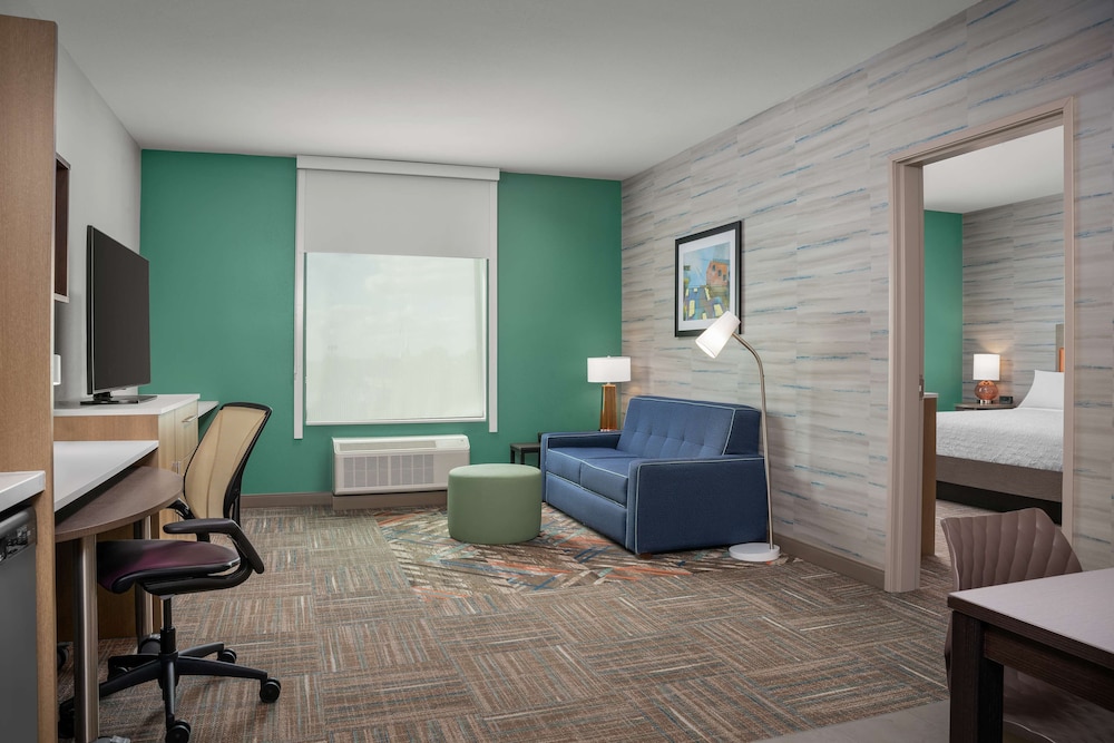Home2 Suites by Hilton Cullman - photo 16