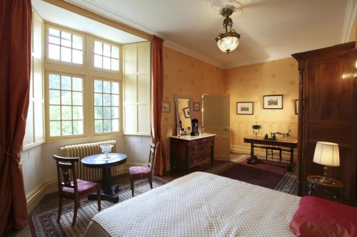 Chateau De Crazannes