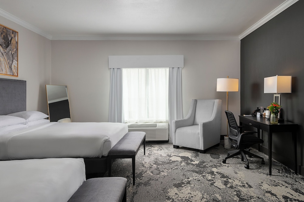 Champions Club and Hotel Houston Westchase - photo 28