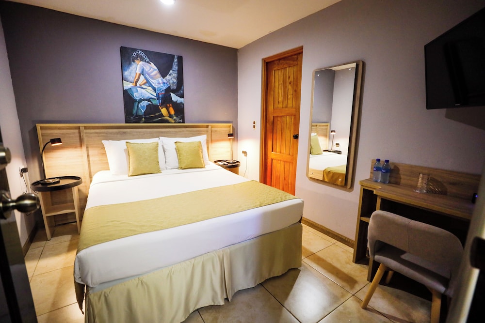 Los Altos Express in Managua, Nicaragua