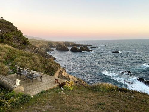 Indigo Tide True Ocean Bluff at Sea Ranch — 4-Star Luxury Hotel in Sea Ranch, United States