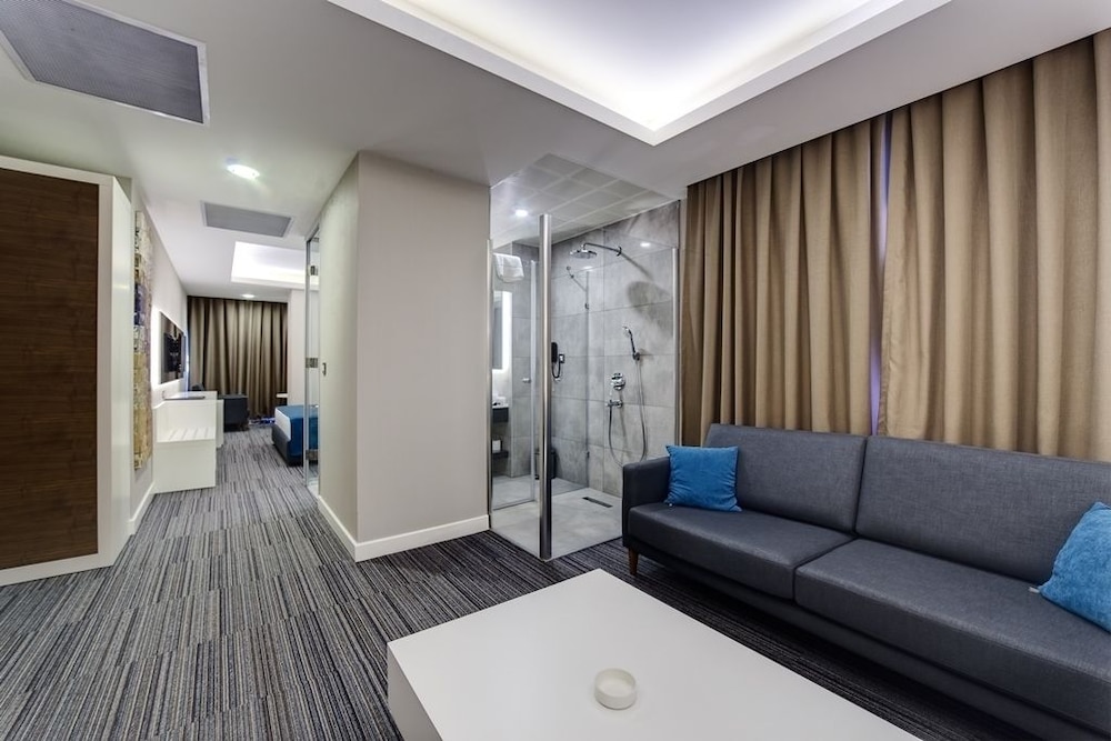 The Monard Hotel — Mersin — photo 4