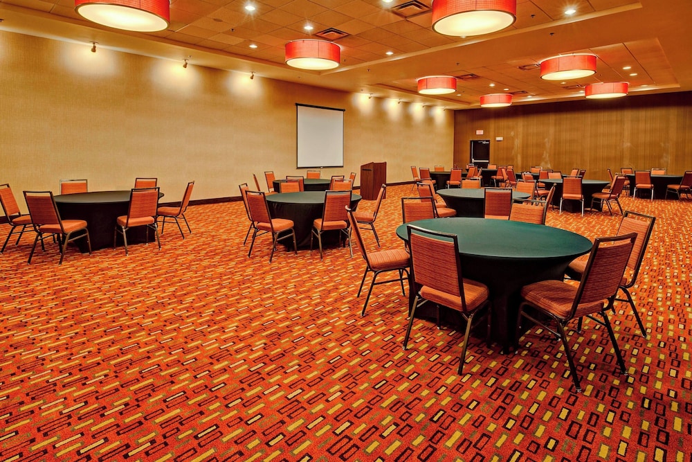 Courtyard by Marriott Midland - photo 25