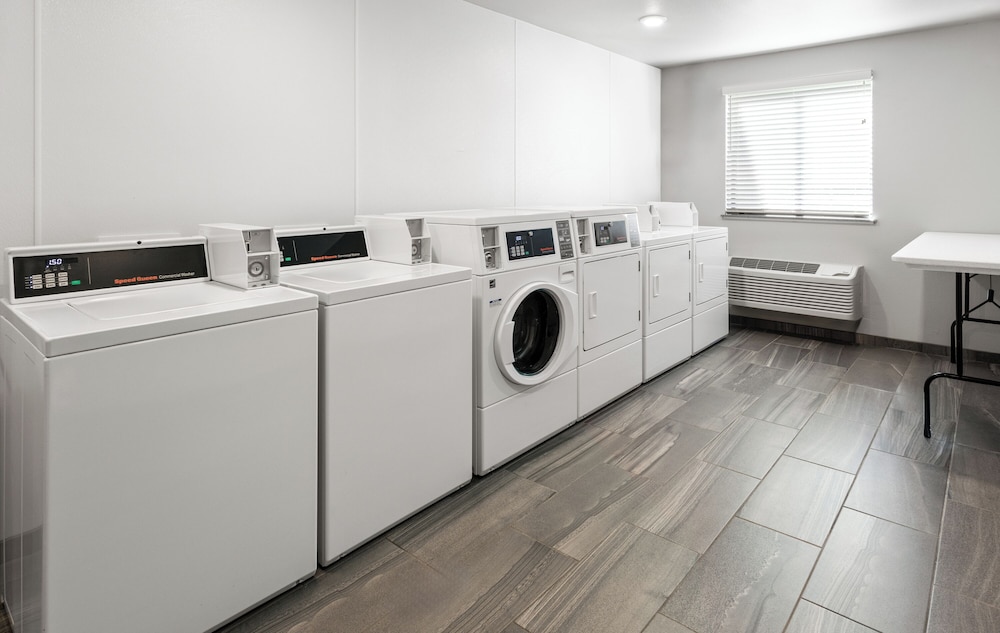 Sonesta Simply Suites Avondale - photo 34