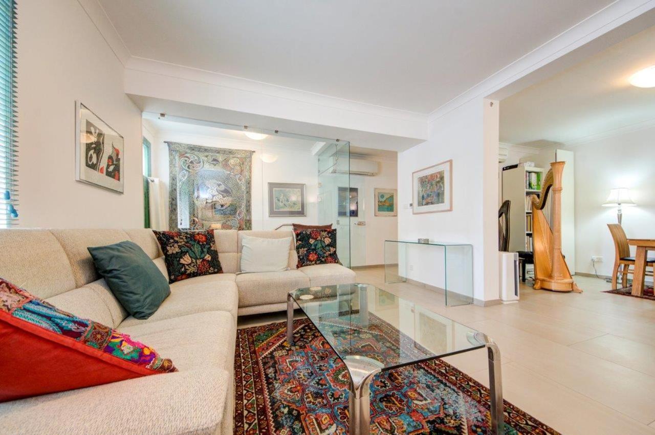 Valletta Elegant 3 Bedroom Home in Historic Centre by Malta Weekend — 4-Star Luxury Hotel in Valletta, Malta