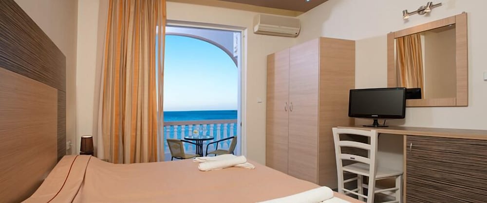 Delfini Beach Hotel - last minute hotel in Rodos