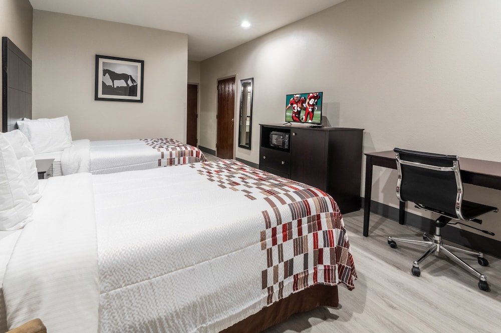 Red Roof Inn Terrell - photo 17