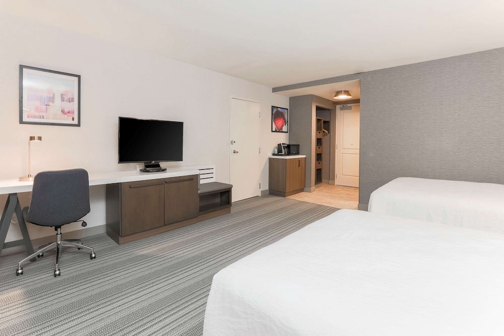 Hilton Garden Inn Reno - photo 20