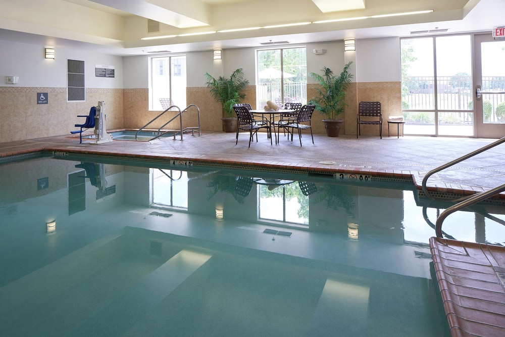 Hilton Garden Inn Evansville - photo 38