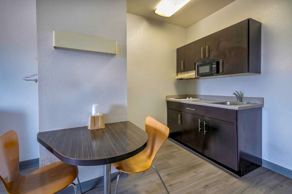 Motel 6 Cedar Park TX - photo 15