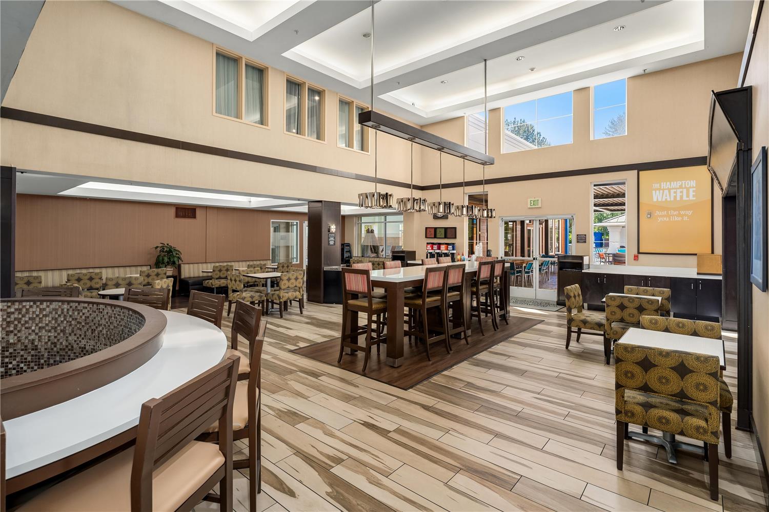 Hampton Inn & Suites Seattle North Lynnwood - photo 14