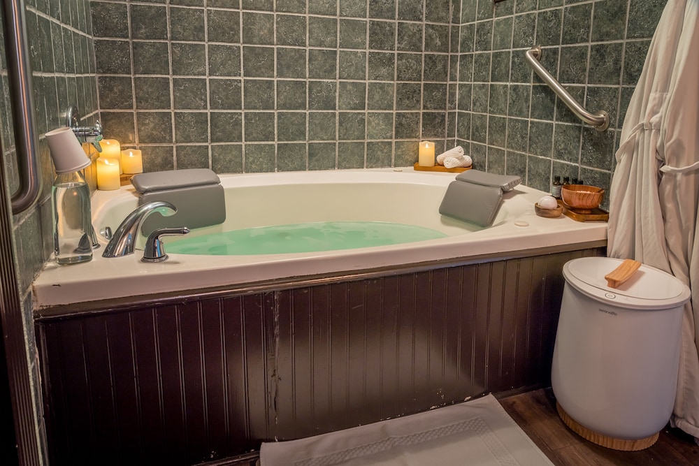 Basin Park Hotel and Spa - photo 36