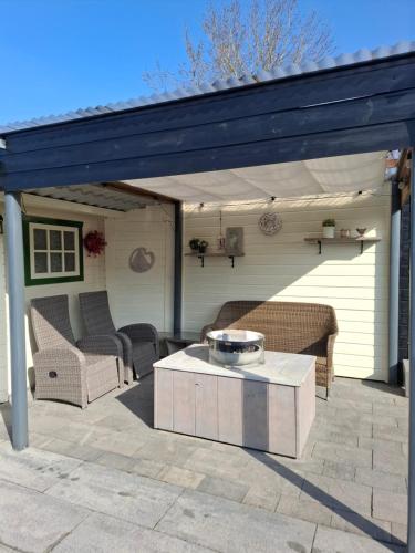 Chalet36 In Grou — hotel in Grou