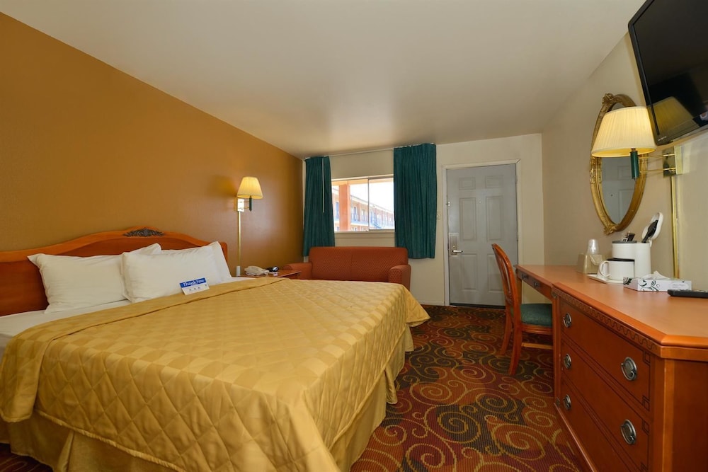 Americas Best Value Inn Santa Rosa NM - photo 6