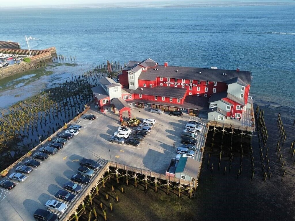 Cannery Pier Hotel & Spa - photo 133