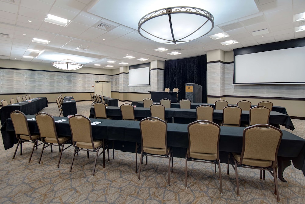 Embassy Suites by Hilton Jacksonville Baymeadows - photo 85