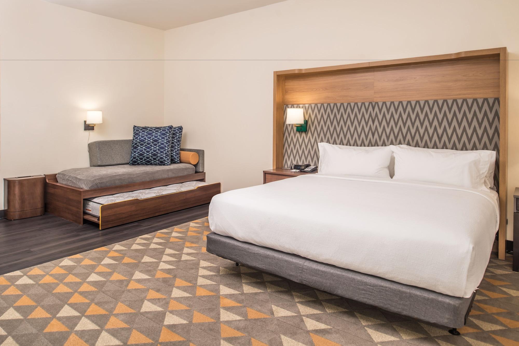 Holiday Inn Joplin by IHG - photo 21