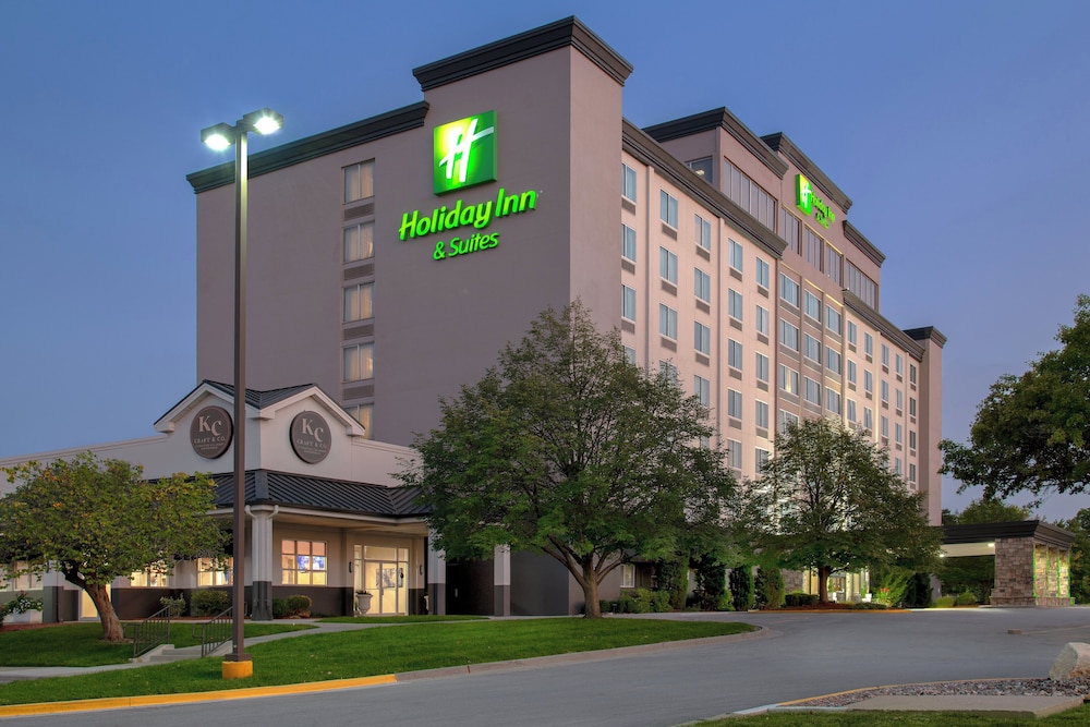 Holiday Inn & Suites Overland Park West by IHG - photo 58