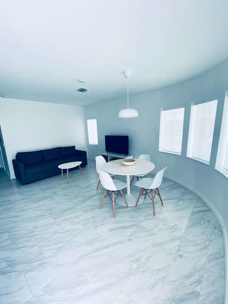 The Marlin Beachside - photo 26