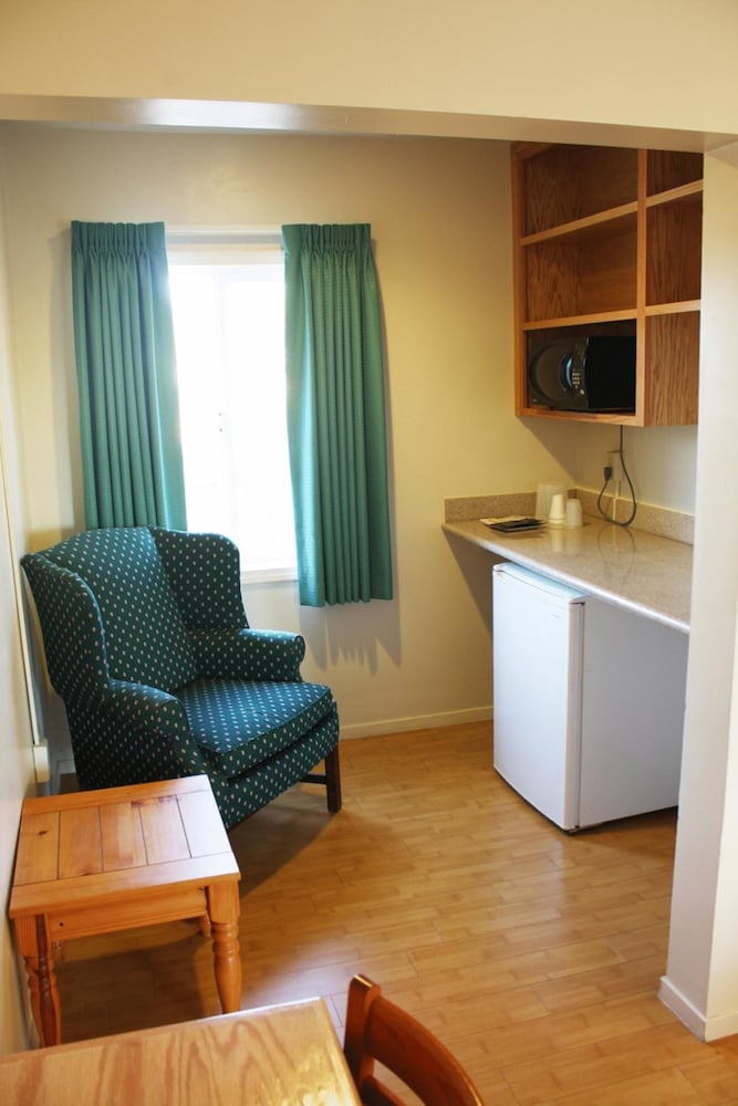 Sunrise Inn Turlock - photo 16