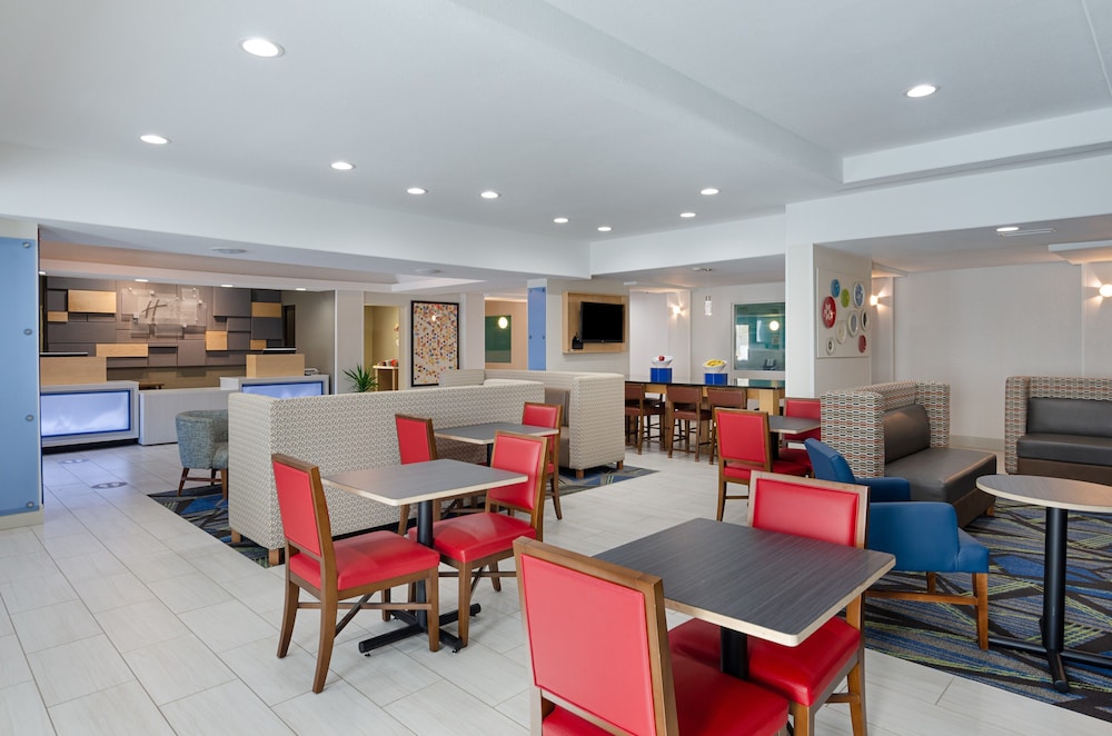 Holiday Inn Express Hotel & Suites Weston by IHG - photo 7