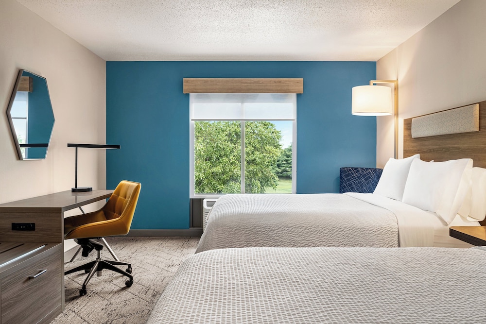 Holiday Inn Express & Suites Hagerstown by IHG - photo 6