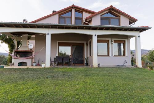 Agni's Villa Dikella Alexandroupoli — 4-Star Luxury Hotel in Agia Paraskevi, Greece