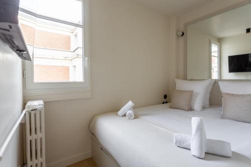 The Carla Suite Eiffel Tower View - last minute hotel in Paris