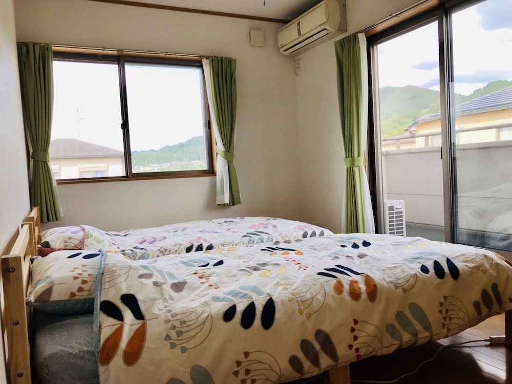 Yamanobenomichi teku teku — hotel in Tenri