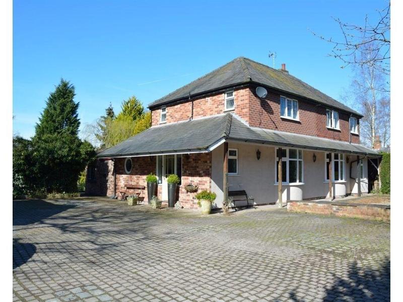 Laburnum Cottage Guest House — 4-Star Luxury Hotel in Knutsford, United Kingdom
