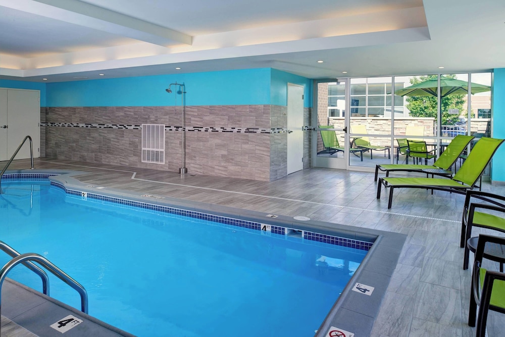 Springhill Suites Grand Rapids West - photo 17