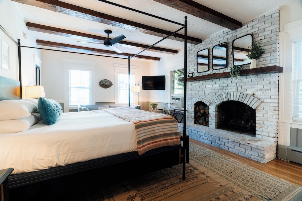 The Mercury Hotel Provincetown - photo 16
