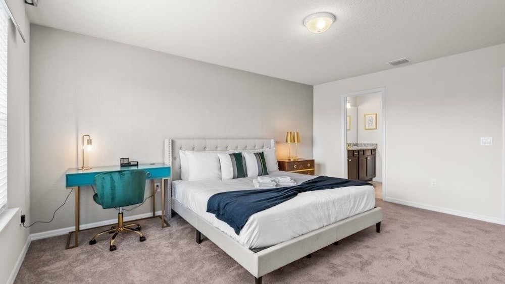Fun For The Whole Family Townhome At Solterra Resort 5 Bedroom Townhouse by Redawning - photo 12
