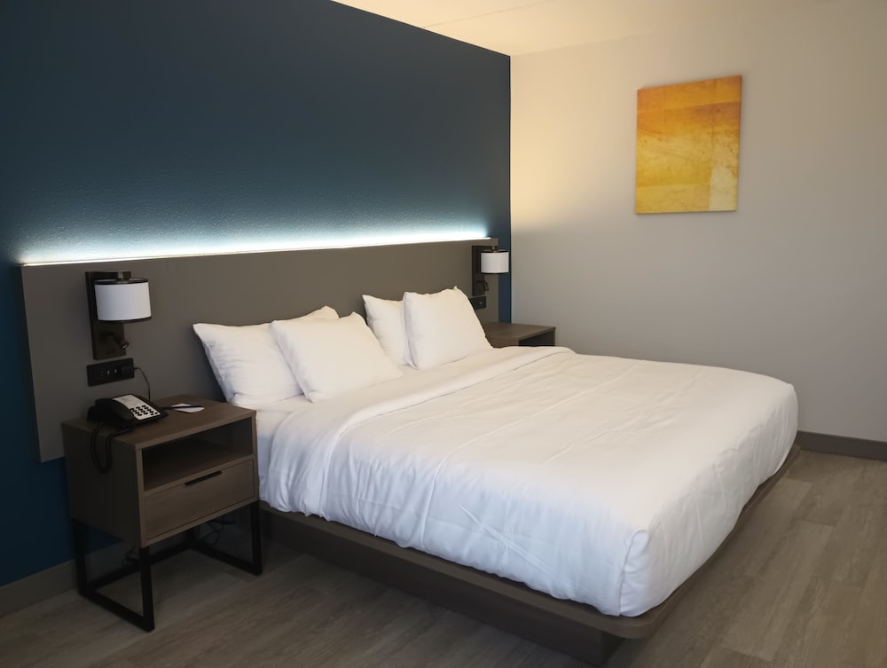 Comfort Inn and Suites Johnson City NY - photo 6
