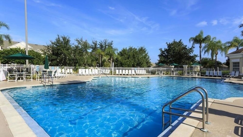 Resort 5 Bed Private Pool & Spa Game Room Home 5 Bedroom Villa by RedAwning - photo 20