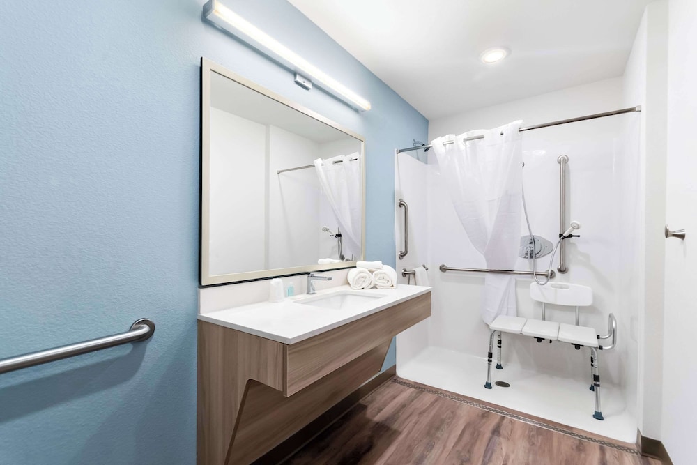 Woodspring Suites Pensacola West - photo 9