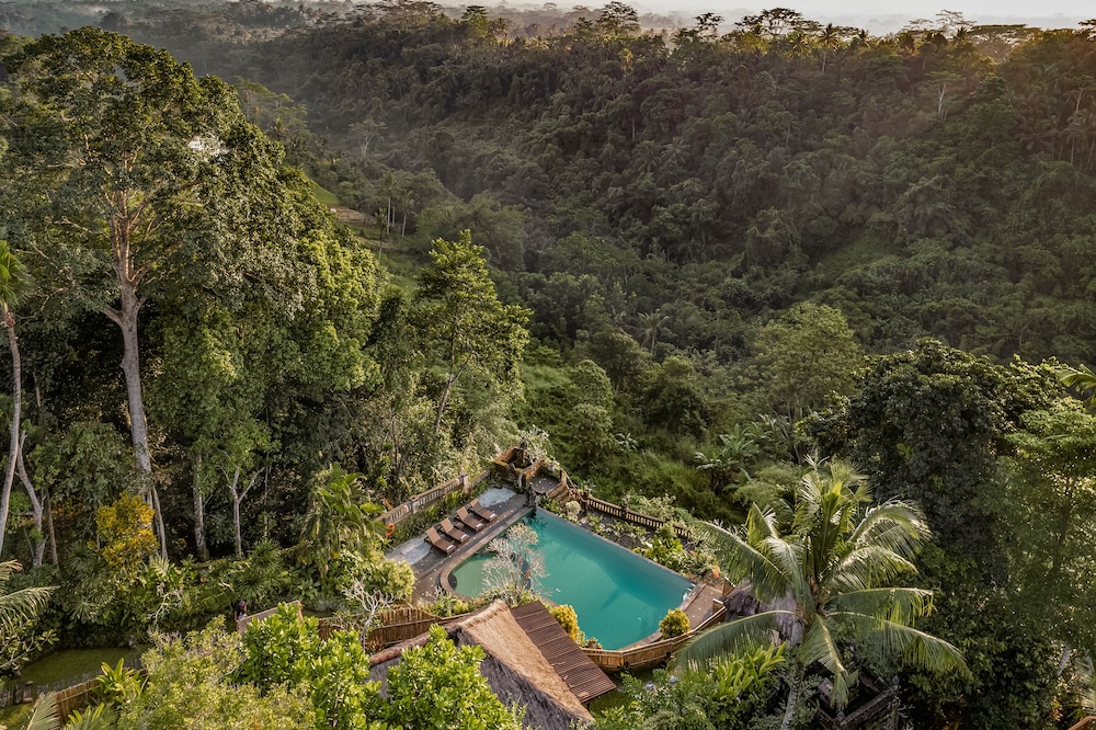 Teja Lokha Ubud Villa — 4-Star Luxury Hotel in Ubud, Indonesia