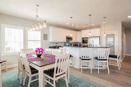 Ocean Wind by Oak Island Accommodations - photo 24
