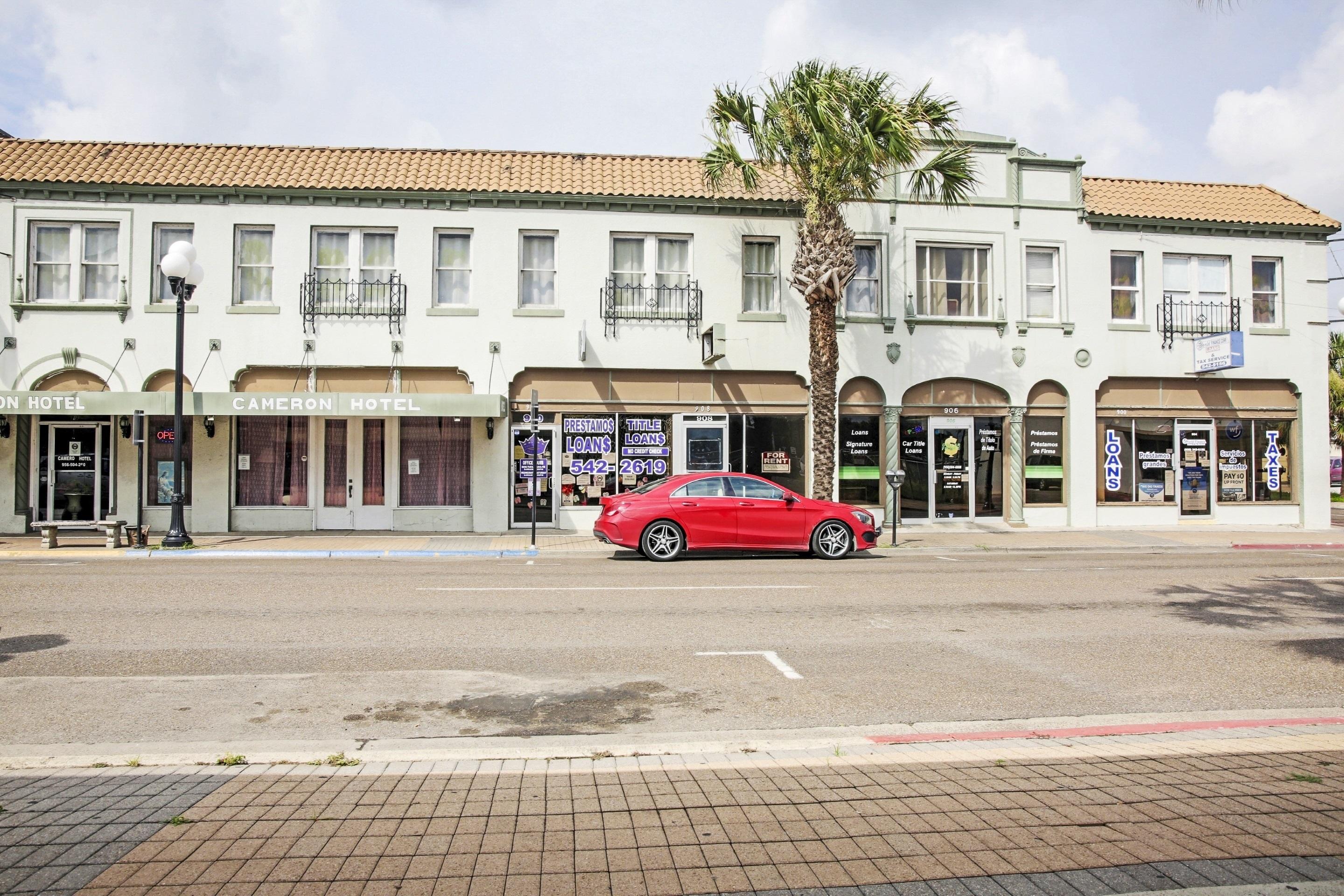 OYO Historic Cameron Hotel Brownsville I 69E - photo 4